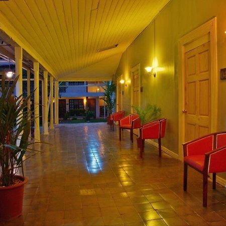 Hotel ליברייה מראה חיצוני תמונה
