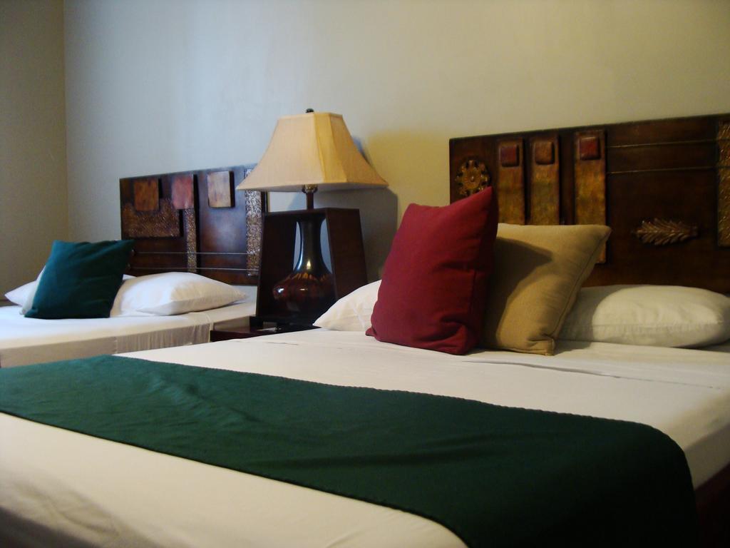 Hotel ליברייה מראה חיצוני תמונה